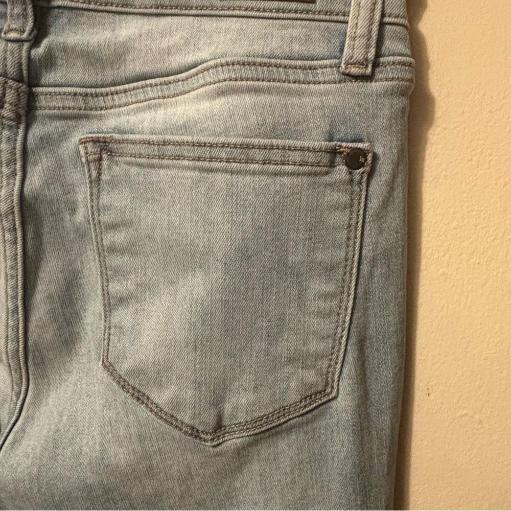 Judy Blue Classic Blue Women's Jeans - Picture 5 of 16